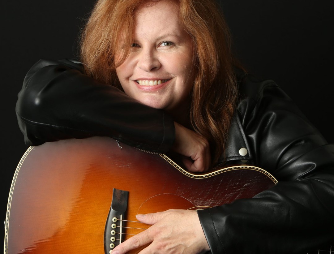 SUZIE VINNICK @ NEW MOON FOLK CLUB - image