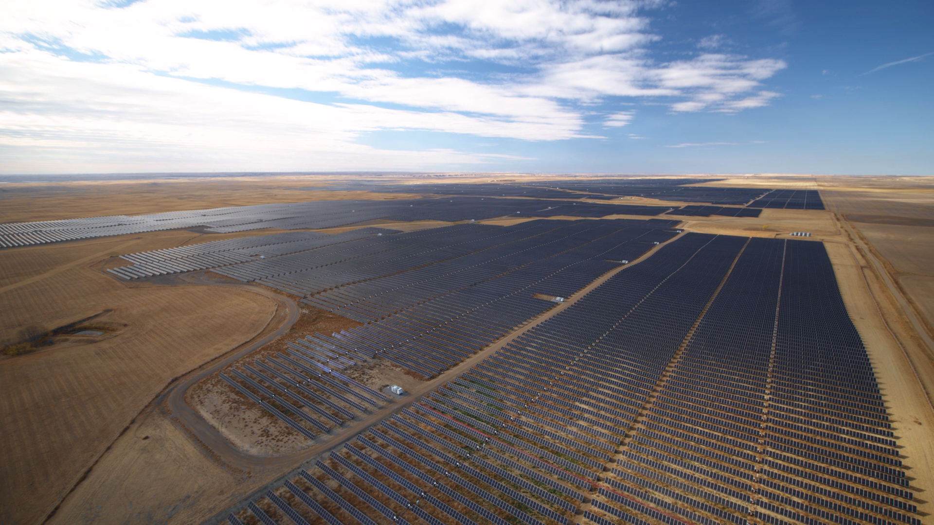 Greengate Power's Travers Solar Project, located in Vulcan County in southern Alberta, is Canada's largest solar farm. It covers 3,330 acres of land and generates 465 megawatts of power which has been purchased by Amazon through a PPA.