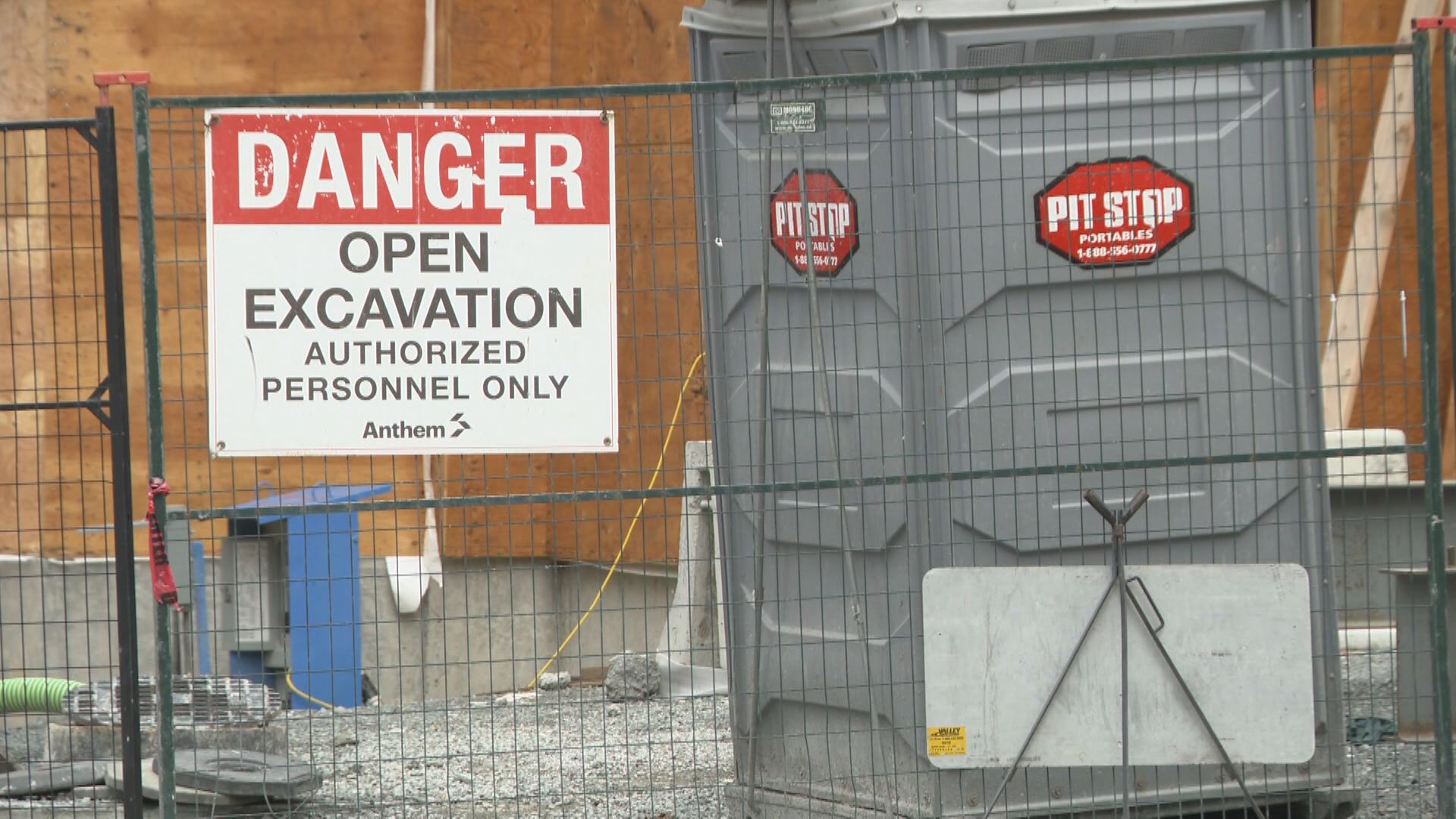B.C. construction union calls for province to mandate flush toilets on job sites