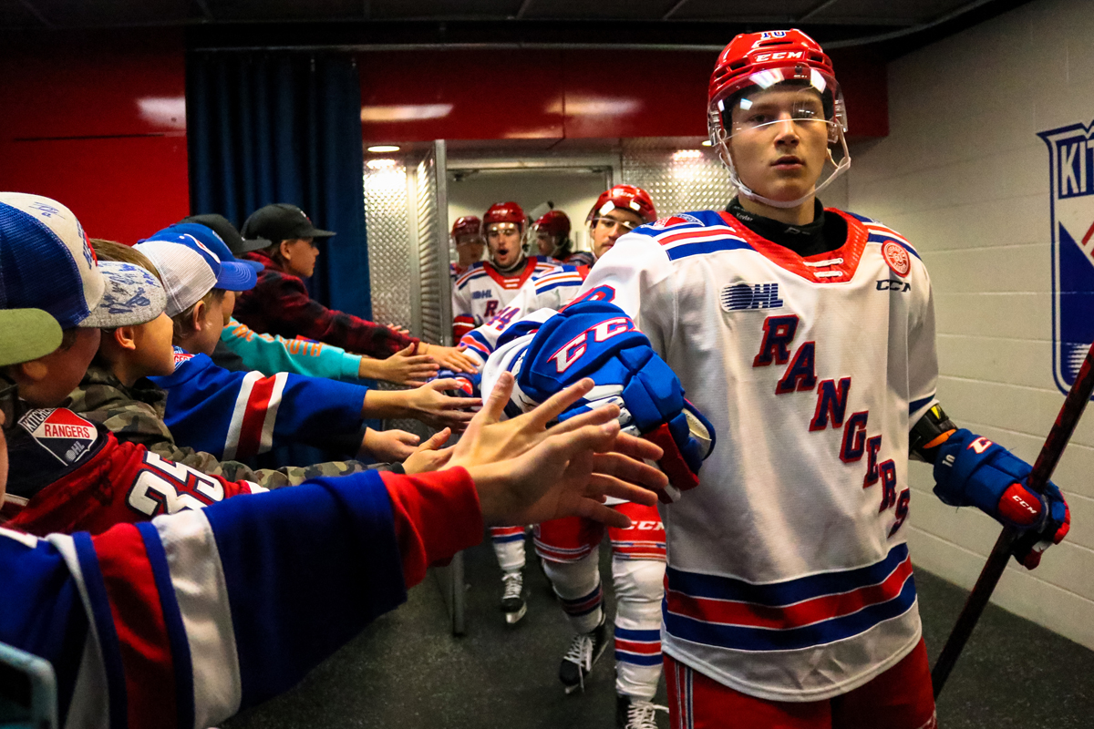 С двама от най добрите си играчи които отсъстваха за световното