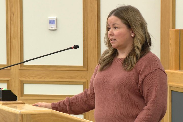 Saskatoon mother advocates for better public transit amid high school struggles