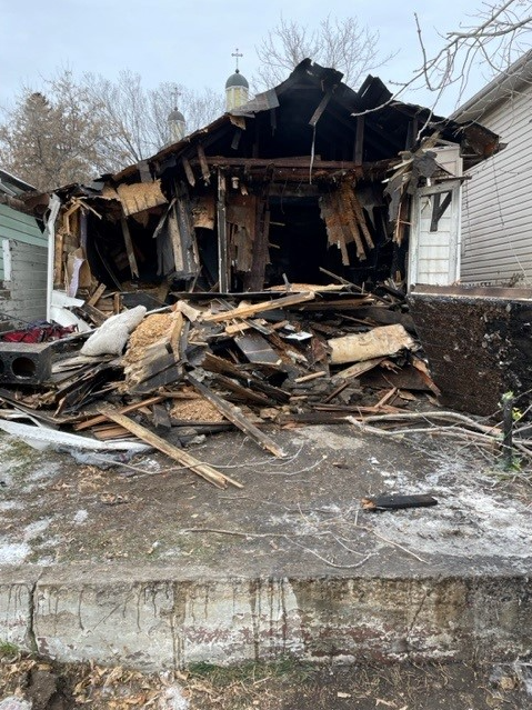 Excavator brought in to help battle Saskatoon fire, $200,000 in damages ...