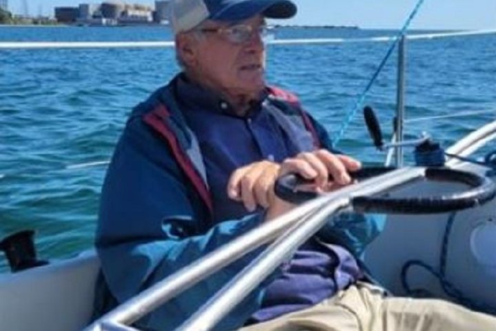 Search underway for missing 87-year-old boater in Pickering