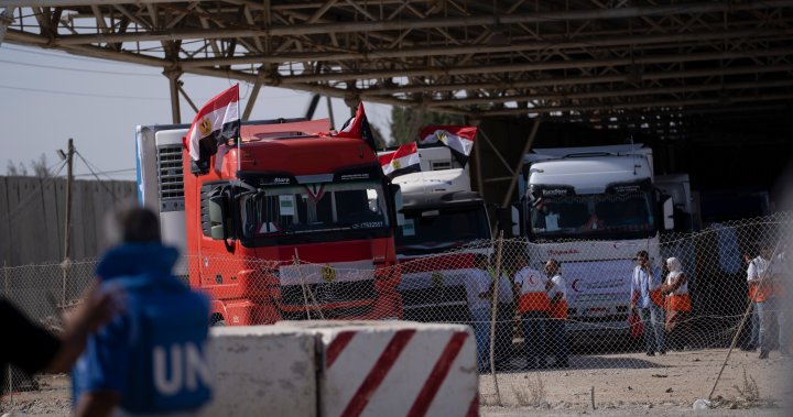 Rafah border crossing opens to let aid into Gaza