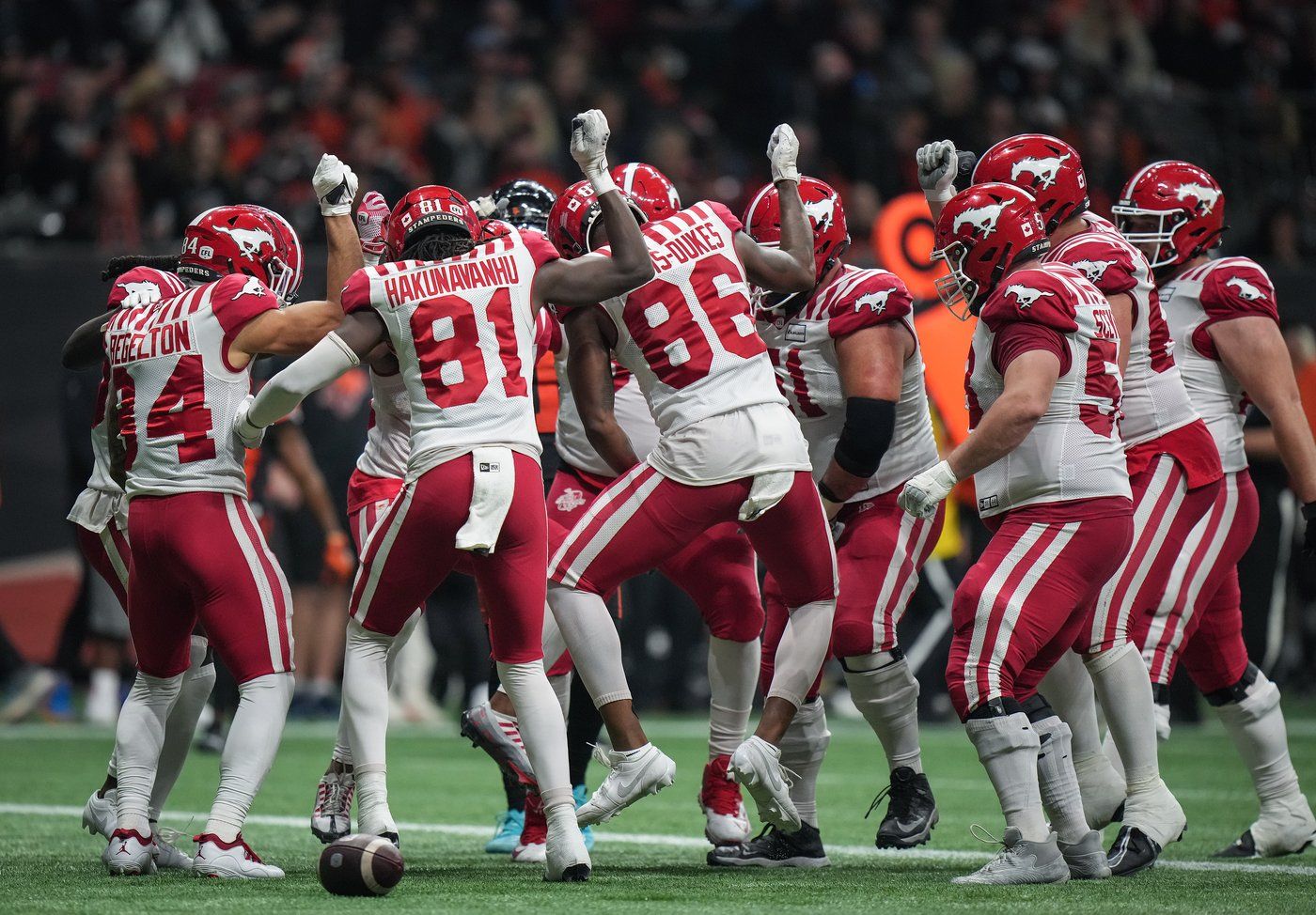 Stampeders look to become first CFL franchise to hit 700 all-time win, Elks stalled at 699 - Vimarsana News