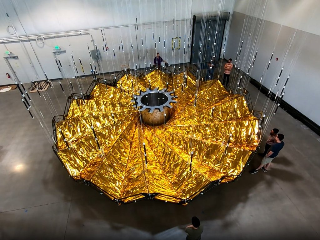 How origami can help in space exploration | Globalnews.ca