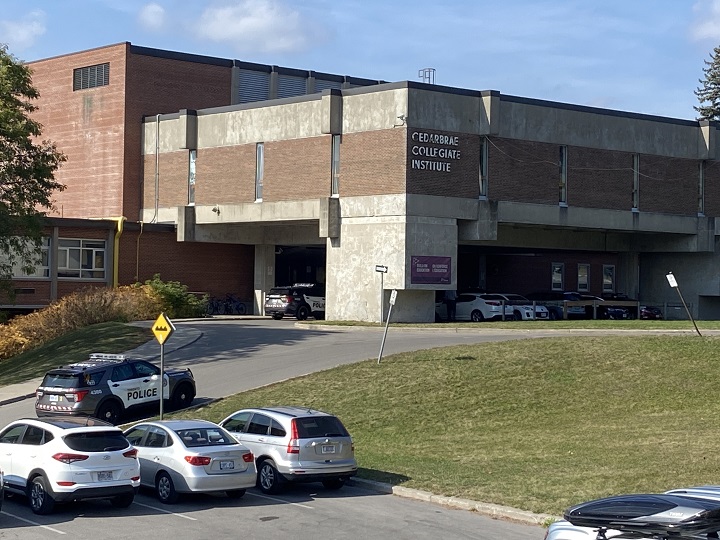 Student taken to hospital after stabbing reported at Toronto school - Toronto - Vimarsana News