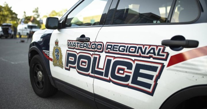 Регионалната полиция на Ватерло казва че е в ход разследване