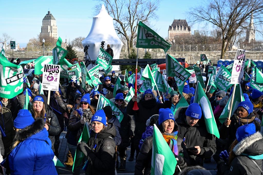 Quebec’s common front unionized workers to begin voting on new deal with province