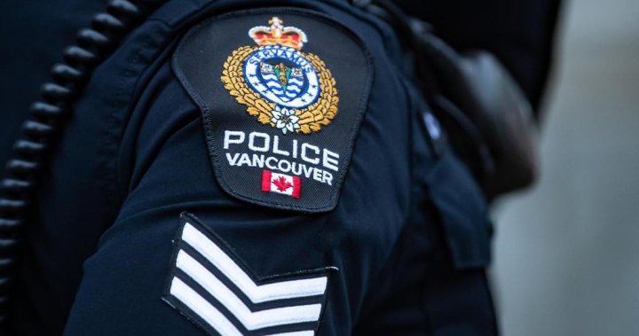 Полицията във Ванкувър ратифицира договор, което ги прави най-високоплатените служители в Канада