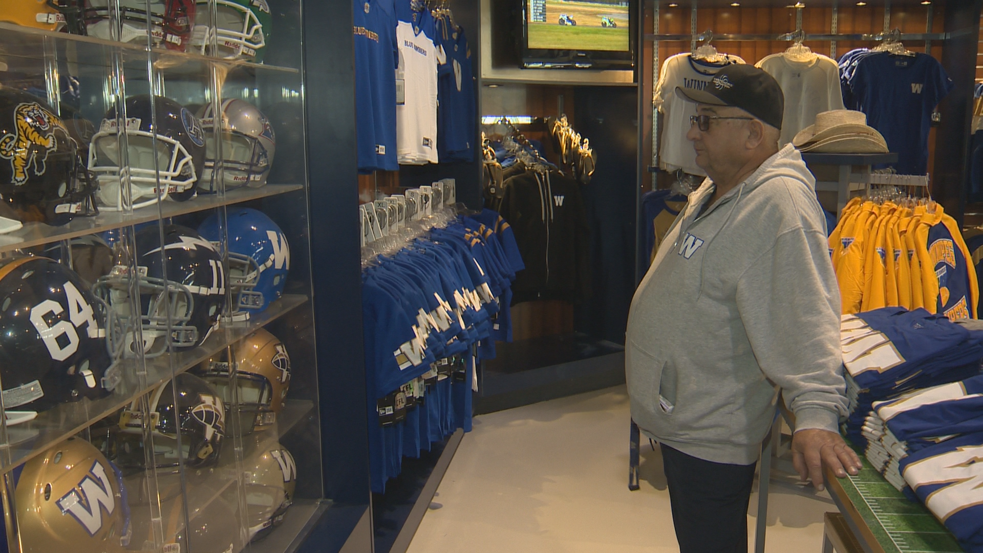 Grey Cup excitement hits Winnipeg fans, as the Blue Bombers gear up for showdown with Montreal
