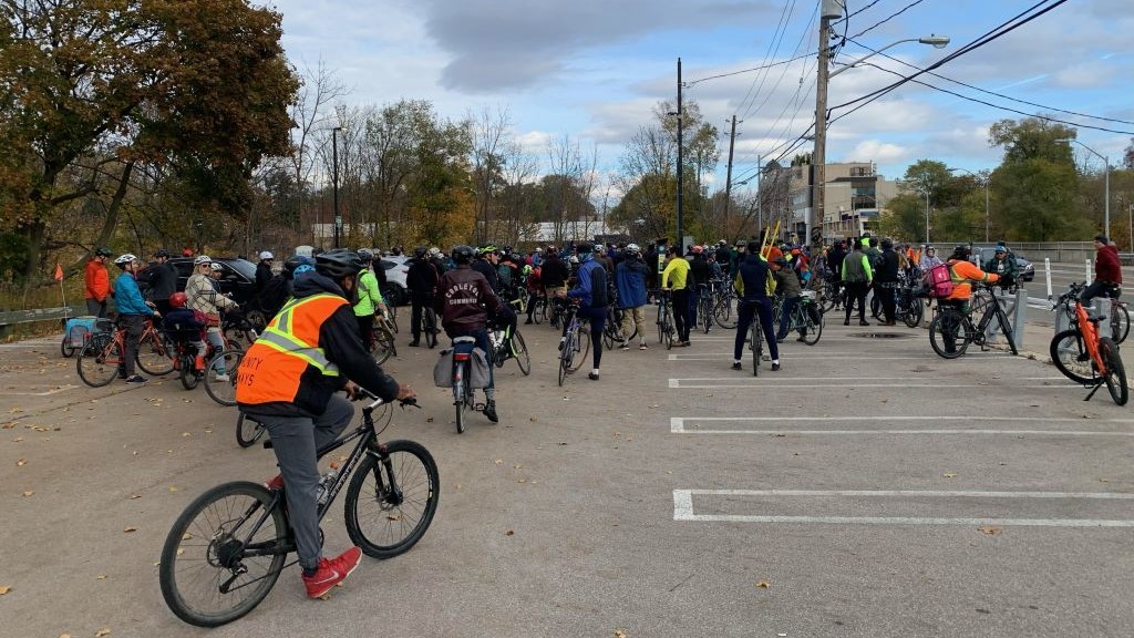 Dozens of cyclists rally in support of new Bloor West bike lanes