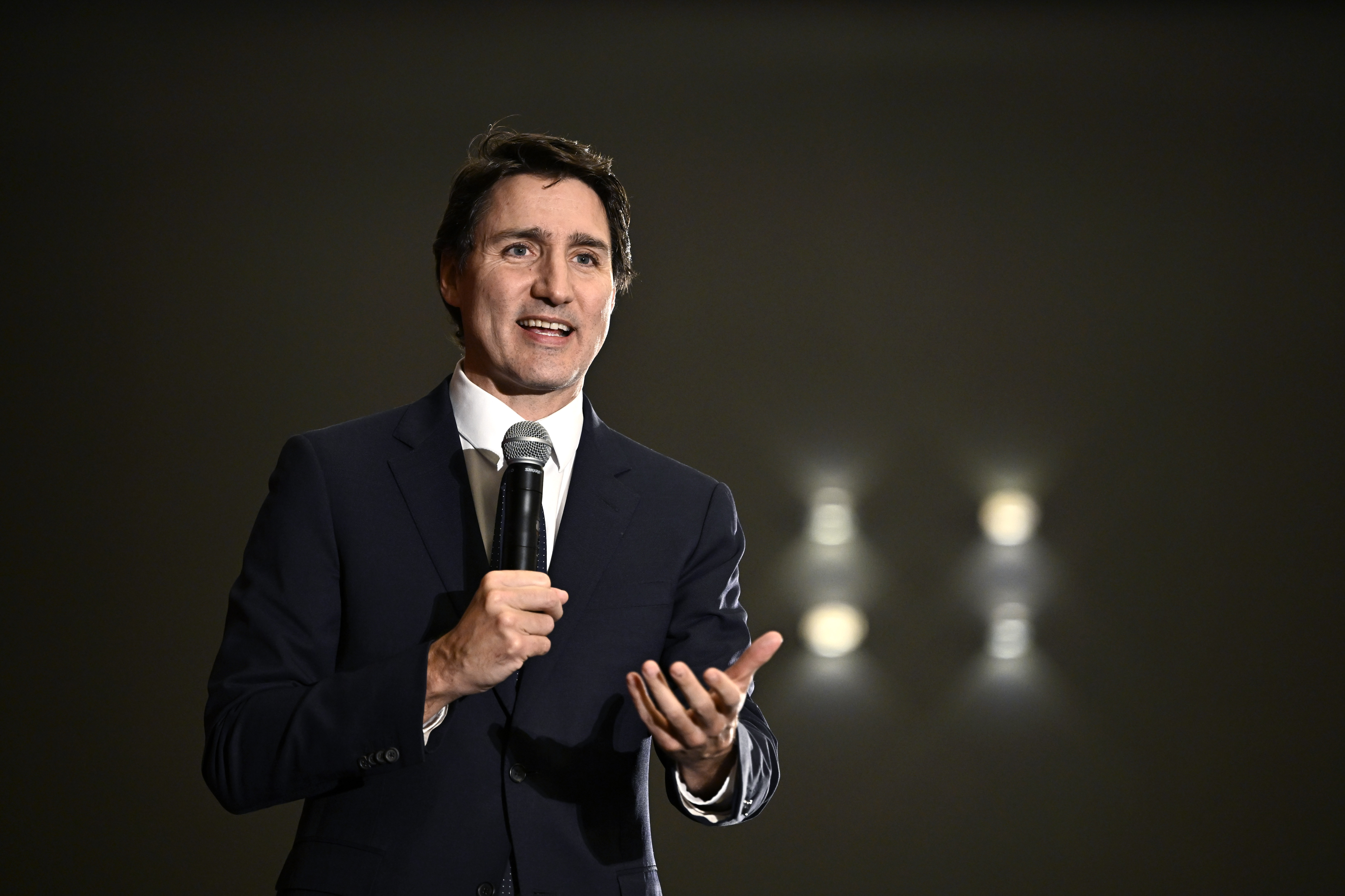 Trudeau says Canada joining EU research program, inks water bomber deal