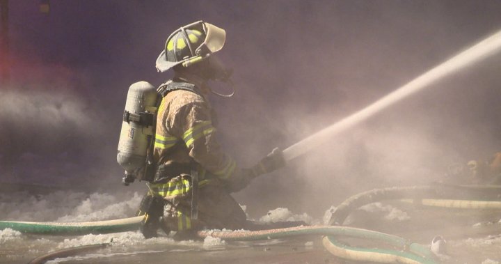 Пожарната служба в Калгари търси повече от няколко добри хора, за да отговори на търсенето