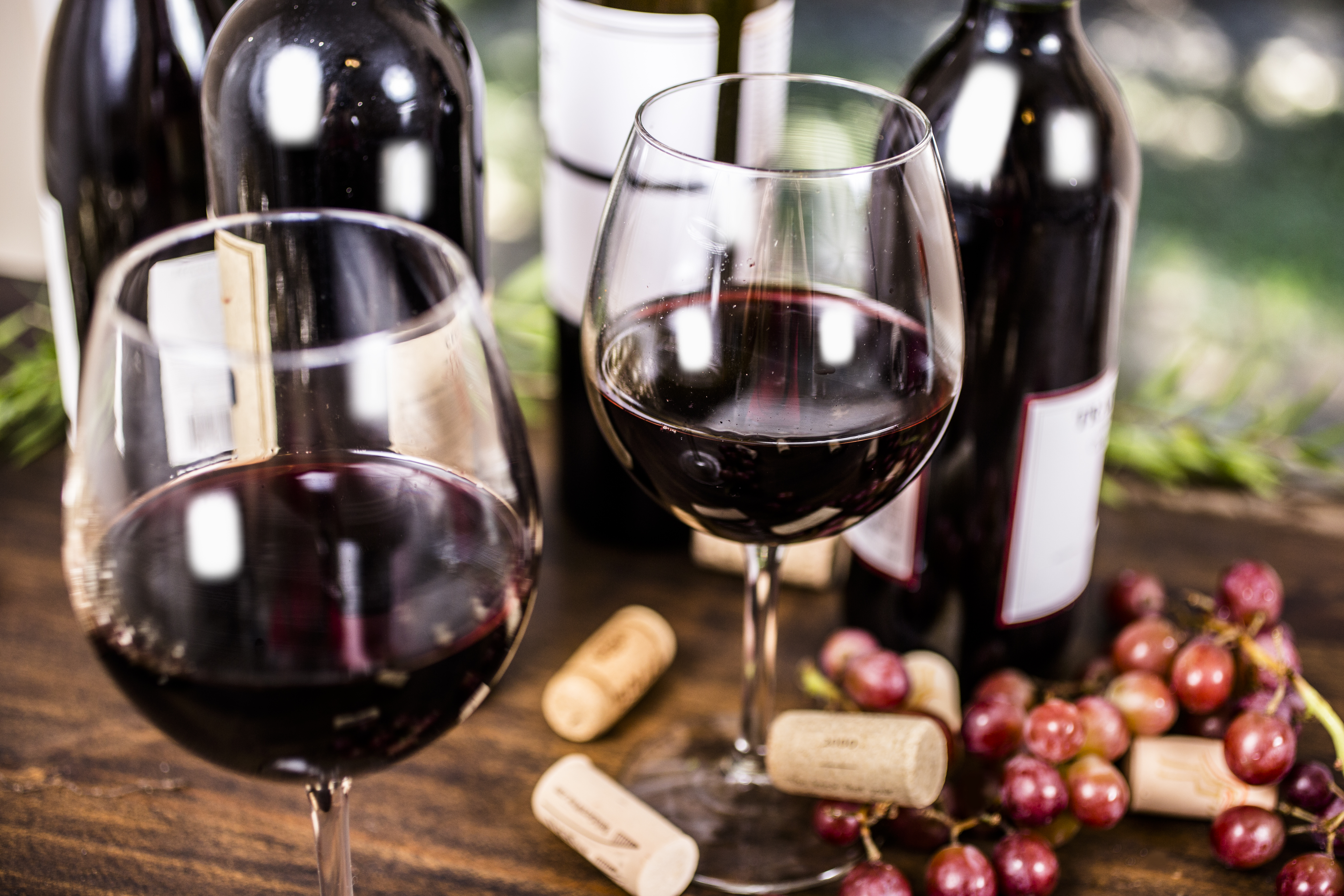 Световната здравна организация призова правителствата във вторник да увеличат данъците