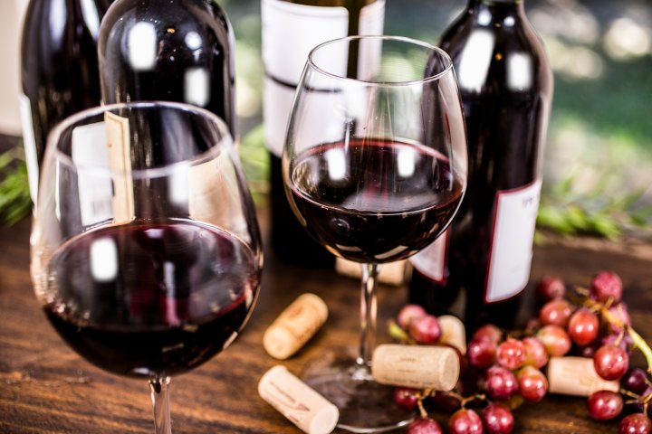 What causes red wine cause headaches? Scientists may have uncorked the mystery