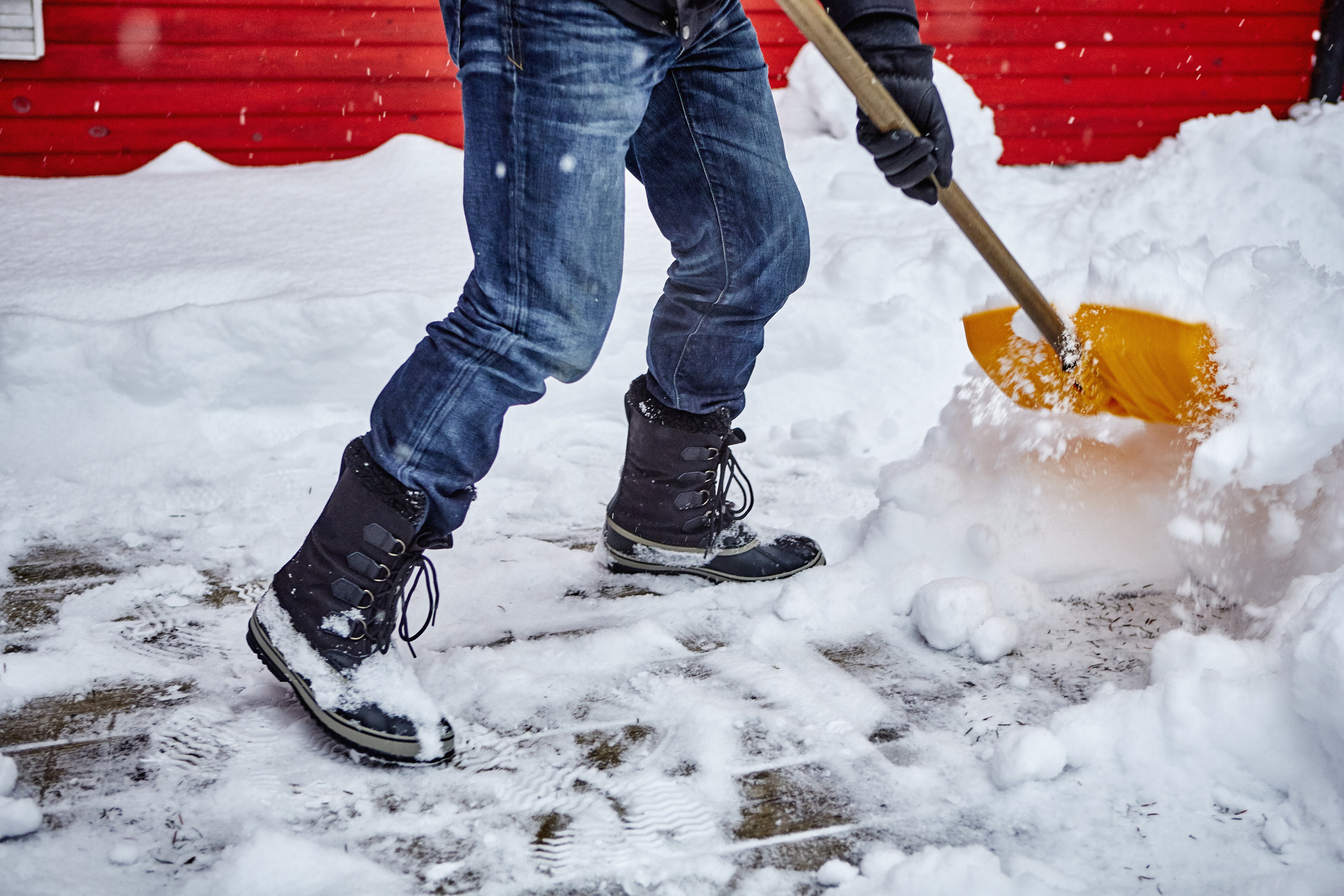 The 8 Best Snow Shovels of 2023 - Snow Shovel Reviews