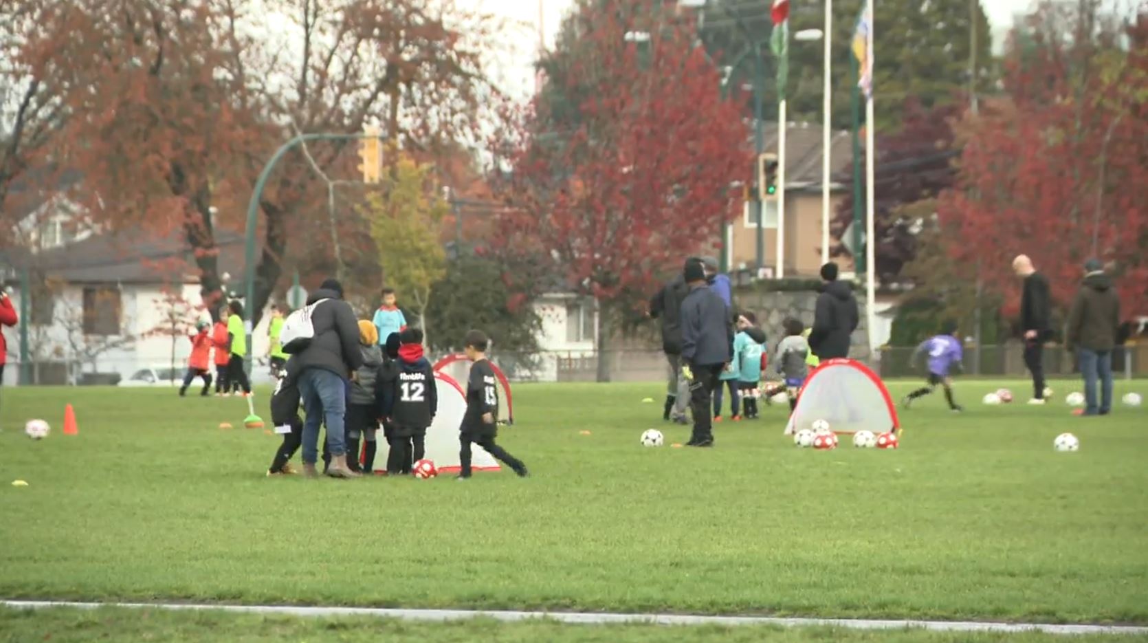 1,200 community members sign petition for grass field at new Killarney Park