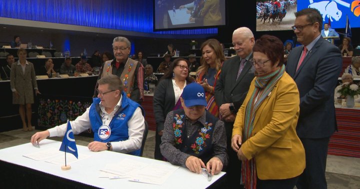 Службата за огнестрелни оръжия подписва споразумение за обучение по безопасност с Métis Nation-Saskatchewan