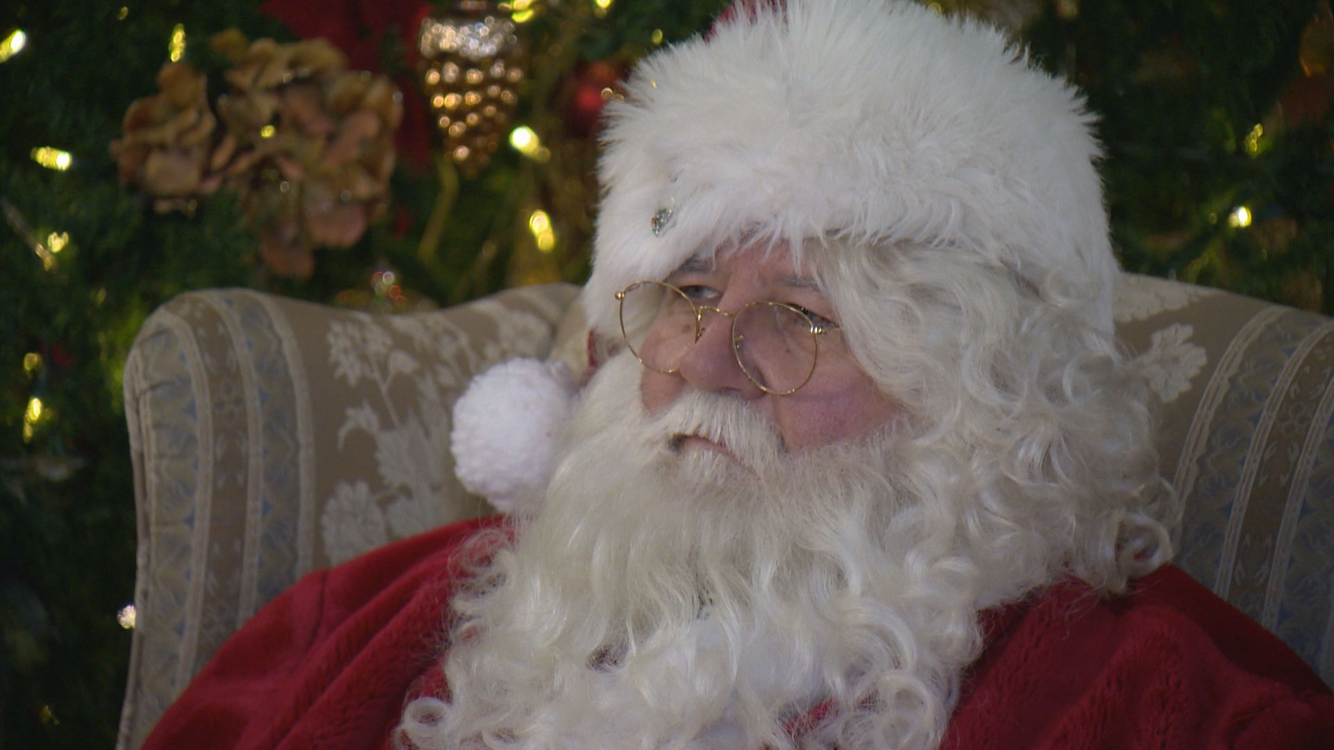 Silent Santa event gives kids with autism a chance to celebrate the holidays