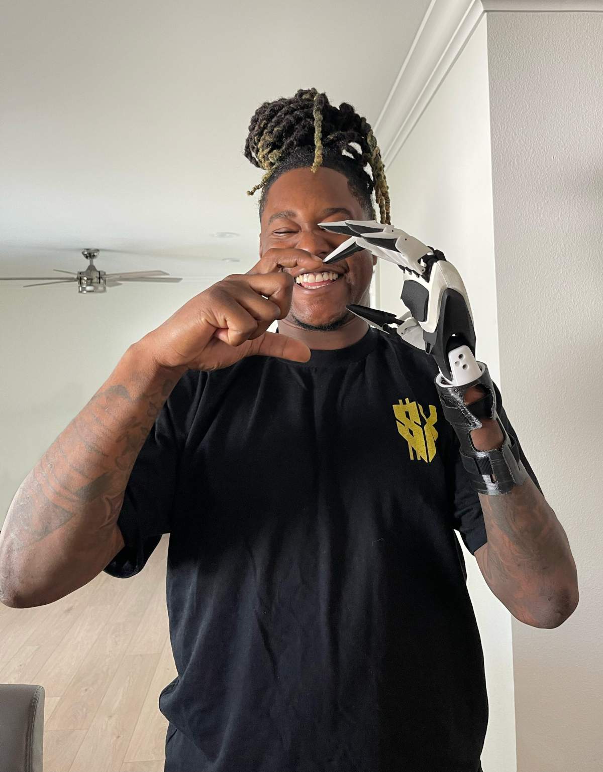 In May 2023, smartARM announced a partnership with former NFL player Shaquem Griffin.