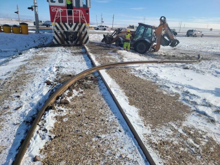 Train derails in Manitoba after semi-truck fails to stop at railway crossing: RCMP