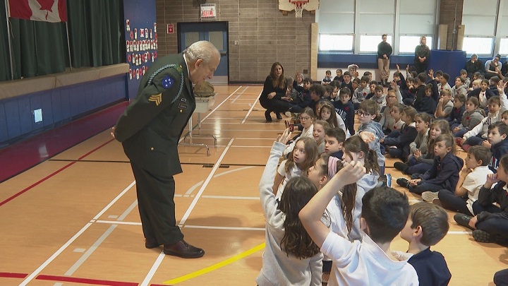 ‘War is not about glory’: Vietnam veteran delivers message to Quebec students