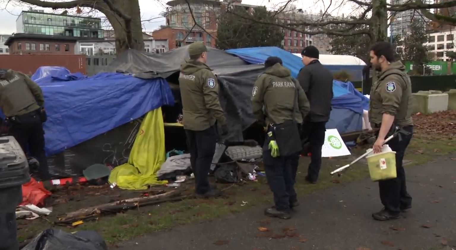 Застъпниците на жилищното настаняване и ненастанените хора във Ванкувър призовават
