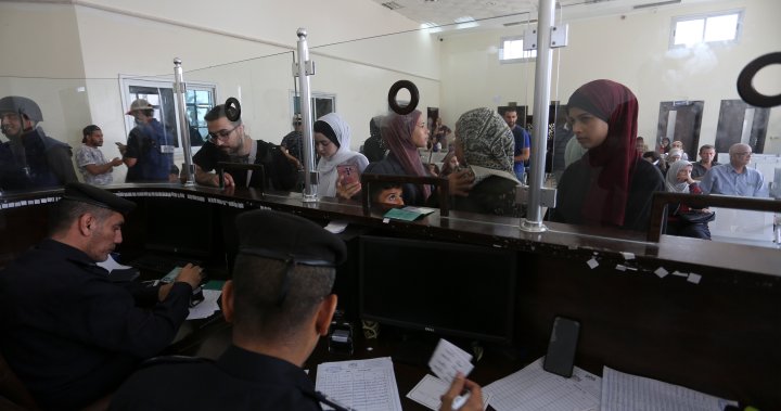 Canadians still trapped in Gaza as no word on status of Rafah border crossing