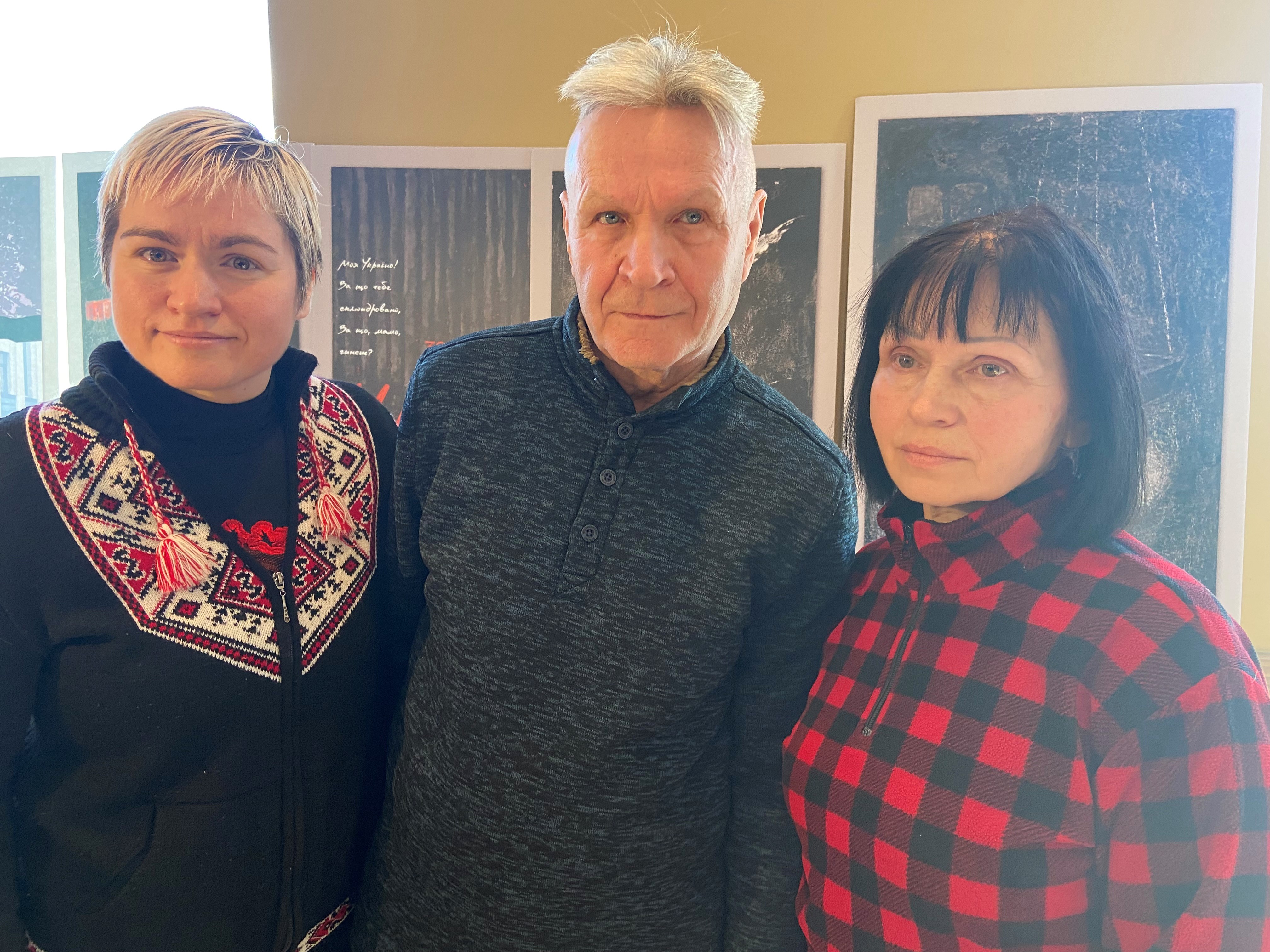 Докато войната с Русия в Украйна продължава стотици хора присъстваха