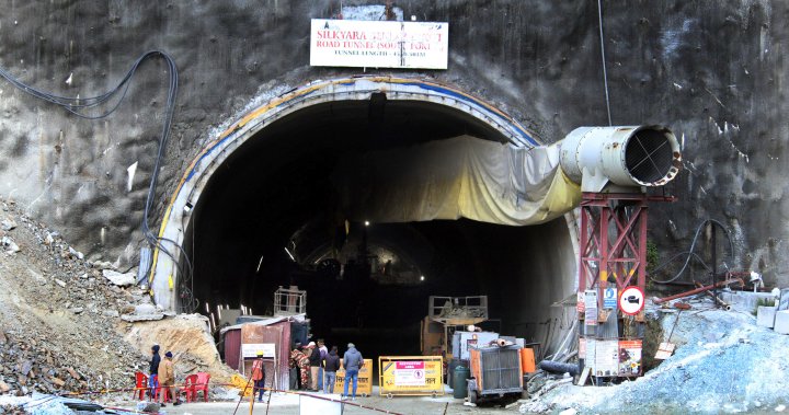 India tunnel collapse: 41 workers still trapped as rescue stalls