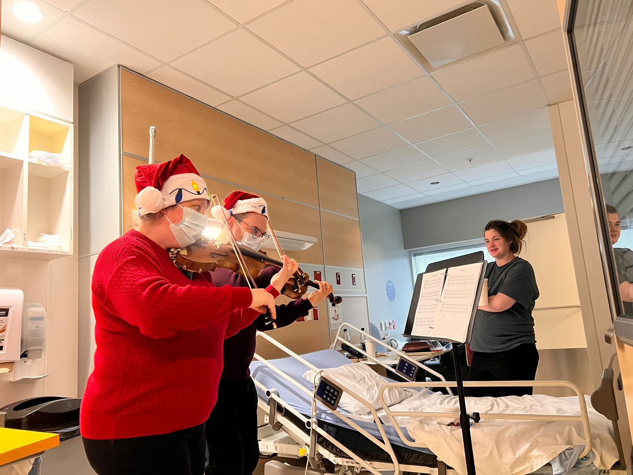 Симфоничният оркестър на Монреал MSO изпълни ролята си за да