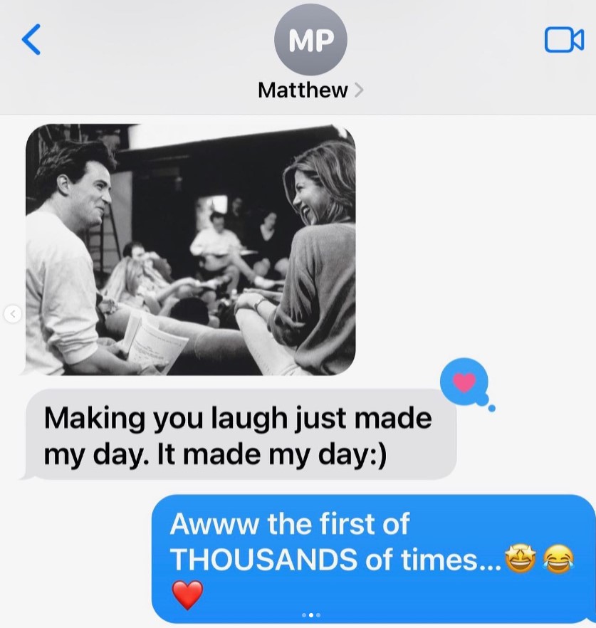 A text message between Matthew Perry and Jennifer Aniston.