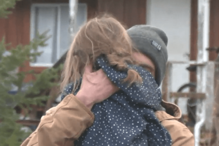 ‘Hunkered down, stayed warm’: Family members missing on Vancouver Island found safe