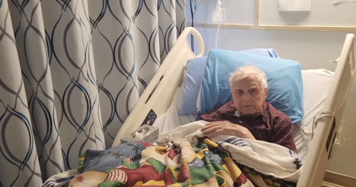 Артър Пери 98 живее в болница откакто инфарктът който получи