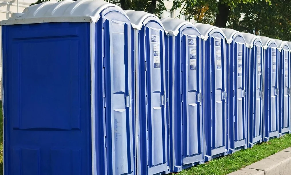 Marine supplier stinks in handling missing portable toilets, N.S. court rules