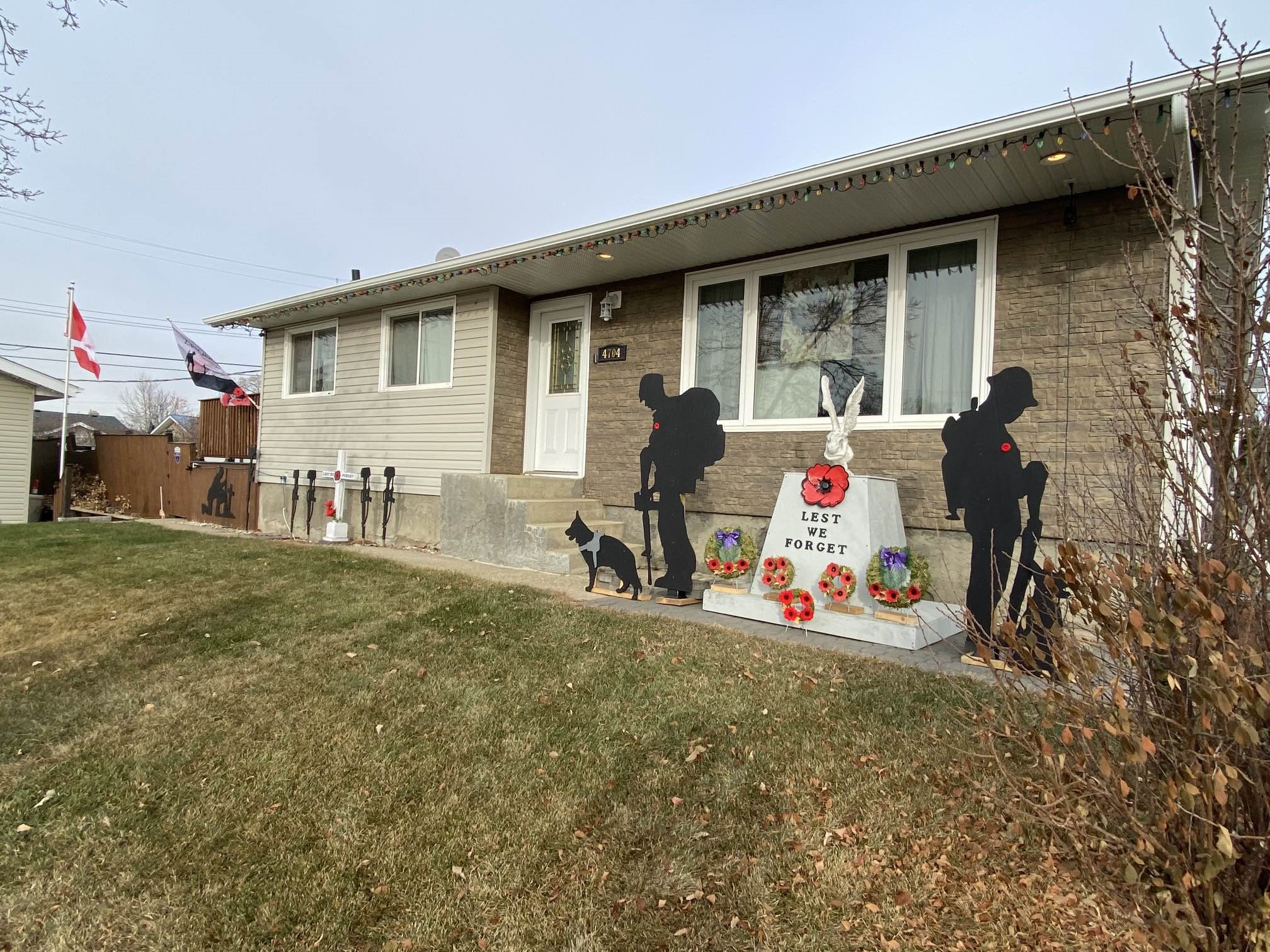 Alberta veteran honours fellow service members with front-yard memorial