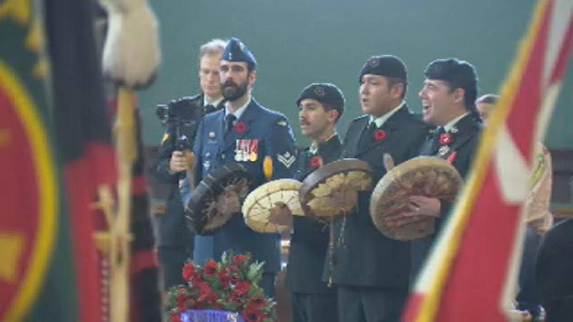 Winnipeggers remember, reflect on Indigenous Veterans Day