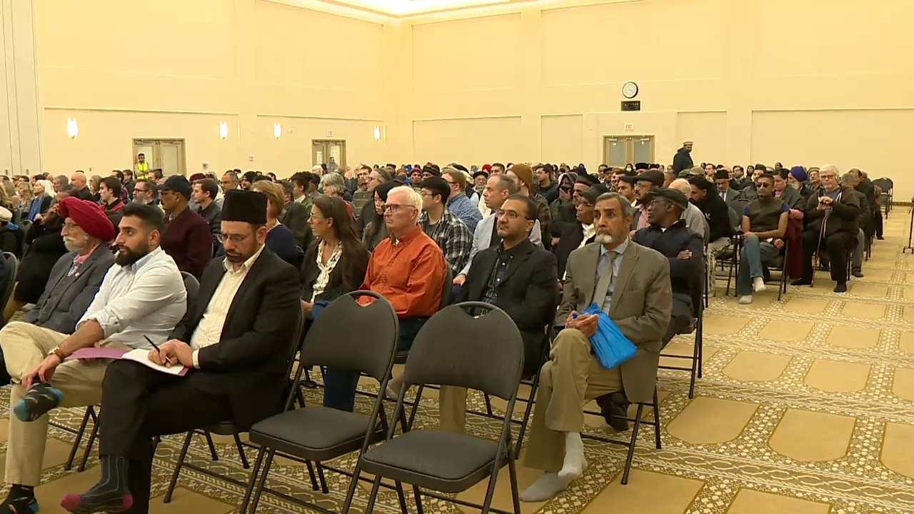 Voices for Peace conference in Calgary tries to find peace among all religions