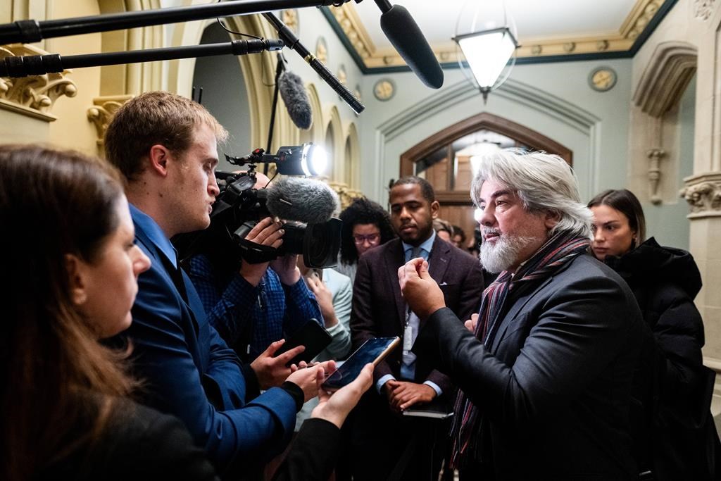 Федералният министър на транспорта Пабло Родригес казва че фериботът който