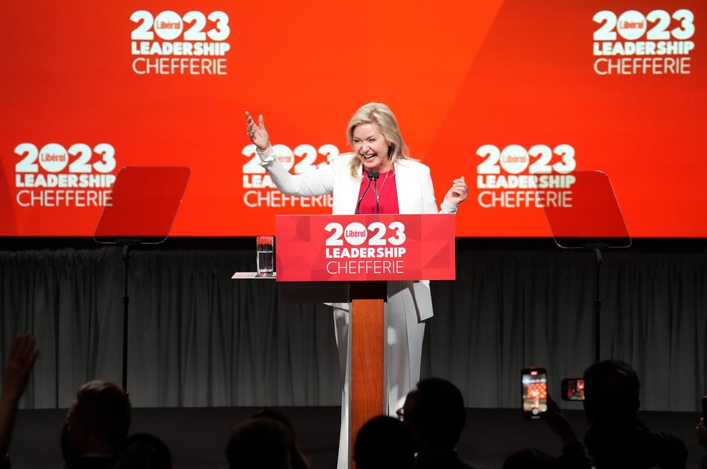 Бони Кромби казва че планира да подаде оставка като кмет