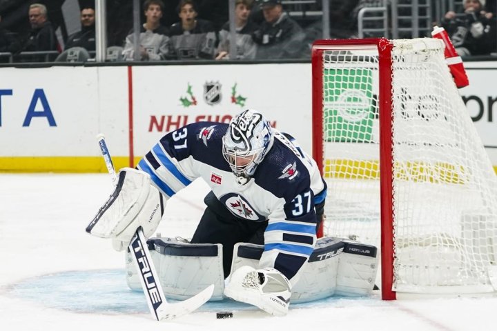 Jets’ Hellebuyck earns 3rd star of the month honours from NHL