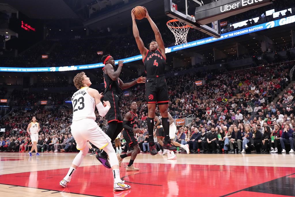 ТОРОНТО – Резервният гард Джордан Кларксън отбеляза 16 от своите