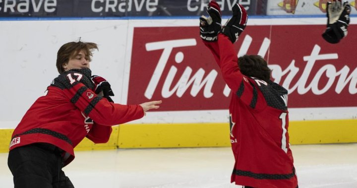 加拿大紧密团结，将在世界青年冰球锦标赛中面临对瑞典的艰苦考验