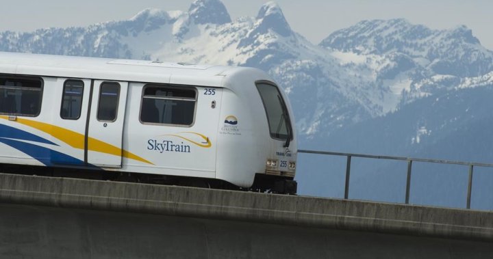 Профсъюзът предупреждава, че целият транзит на метрото във Ванкувър може да бъде спрян в понеделник, включително SkyTrains
