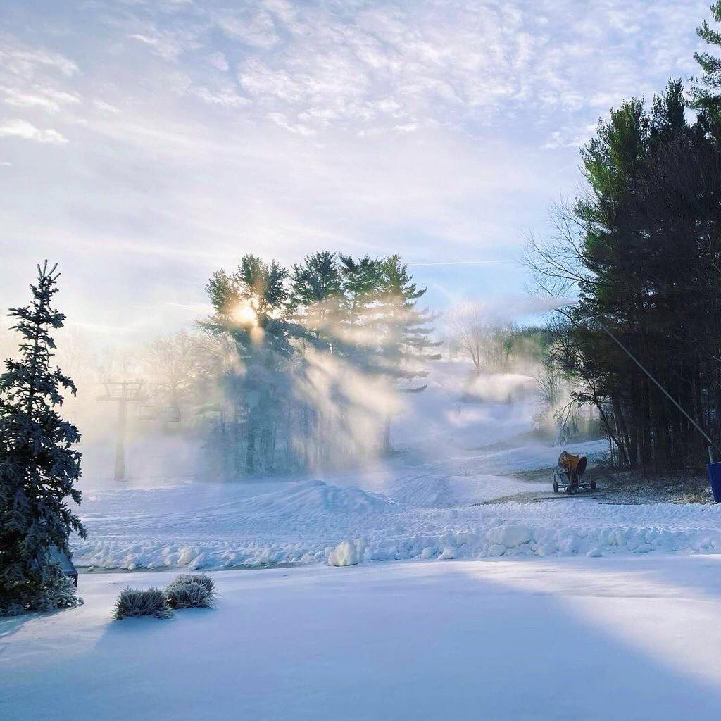 The ski resort opened six of its 15 slopes and its chairlifts Friday afternoon, after weeks of snowmaking using what manager Marty Thody calls a “sophisticated snowmaking system.”.