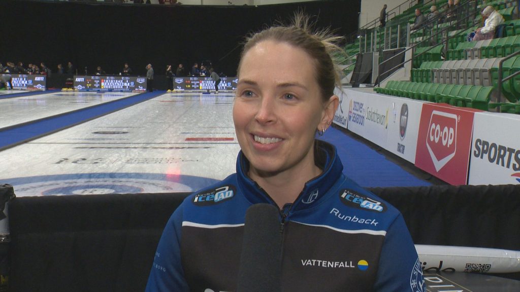 Първият път когато шведската състезателка по кърлинг София Мабергс посети