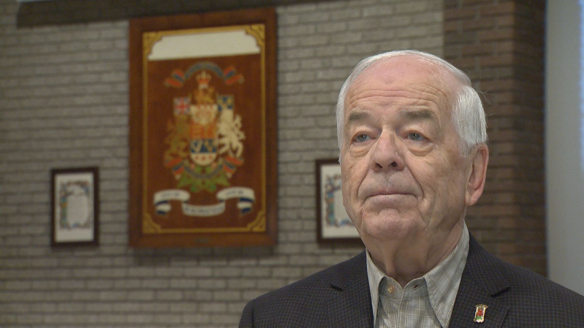 Град Бийконсфийлд предградие на Монреал на Западен остров засилва борбата