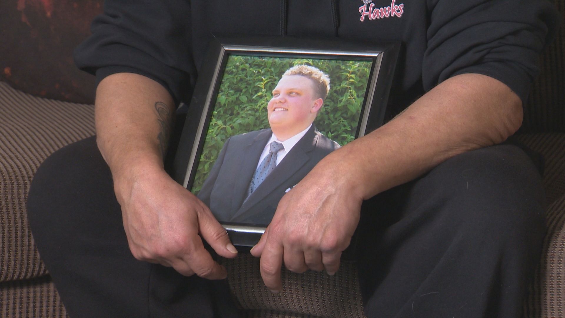 В продължение на девет години Кевин Джос пази паметта на