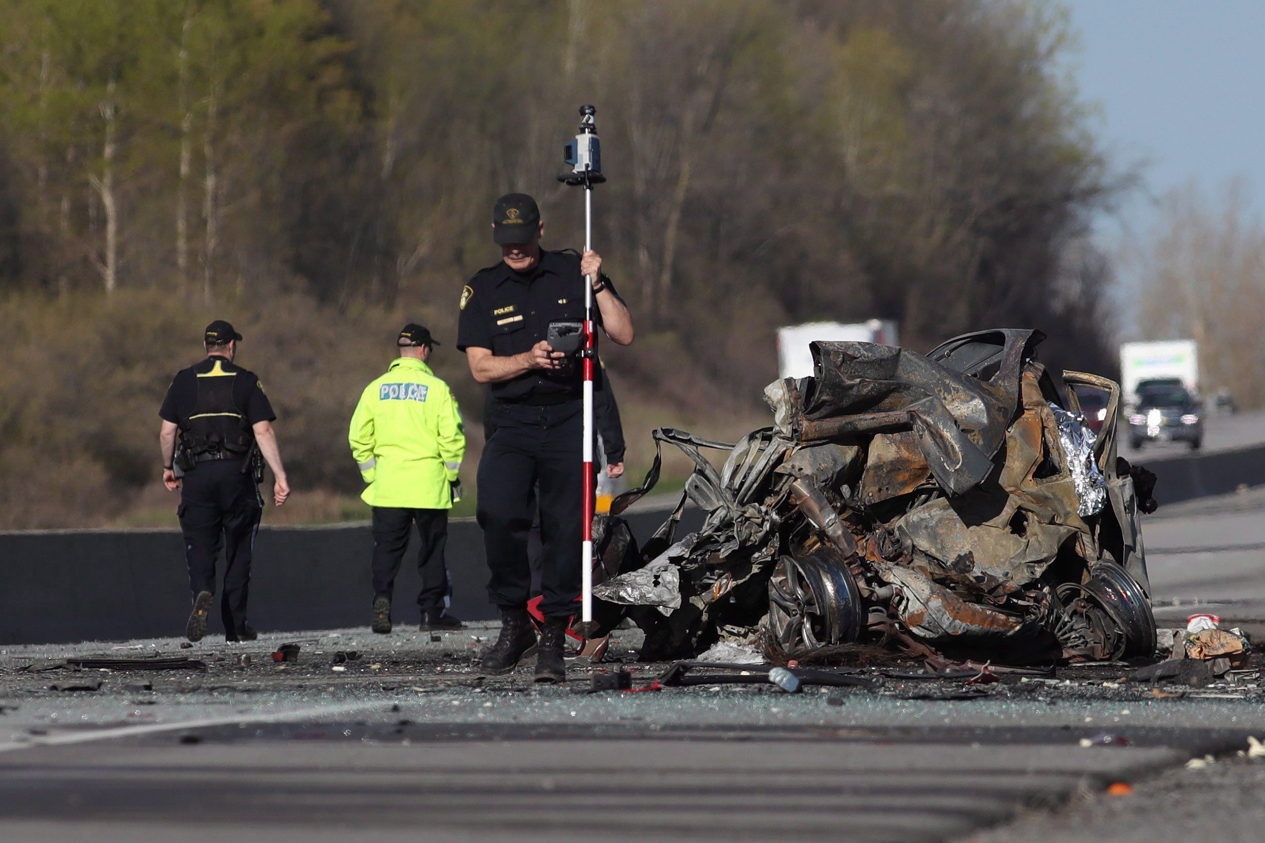 Полицията в Онтарио казва че повече от 200 обвинения за